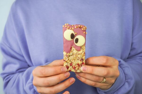 Na zdobení strašidýlek se dají použít i naše quinoa kuličky v karamelu.