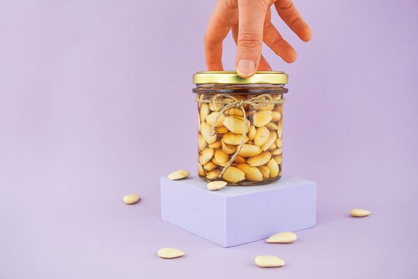 Ořechy naložené v rumu