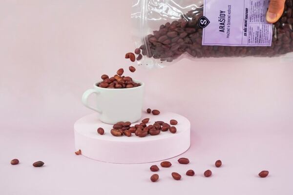 Arašídy v hrnečku