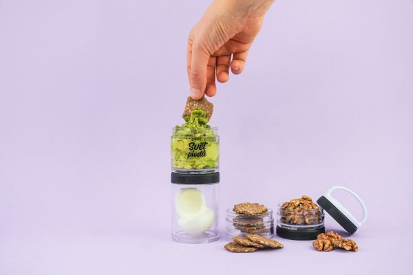 Avokádo je nabité zdrvými tuky a v kombinaci s vajíčkem tvoří vyváženou kombinaci chutí.