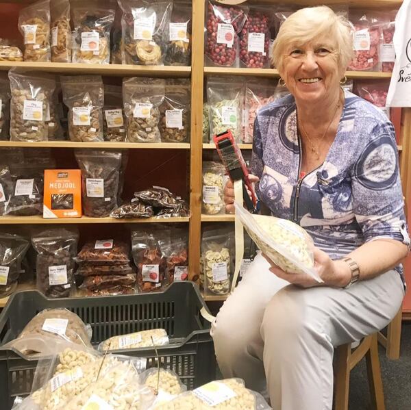 Vždy s úsměvem. Jinak paní Máju nepotkáte.