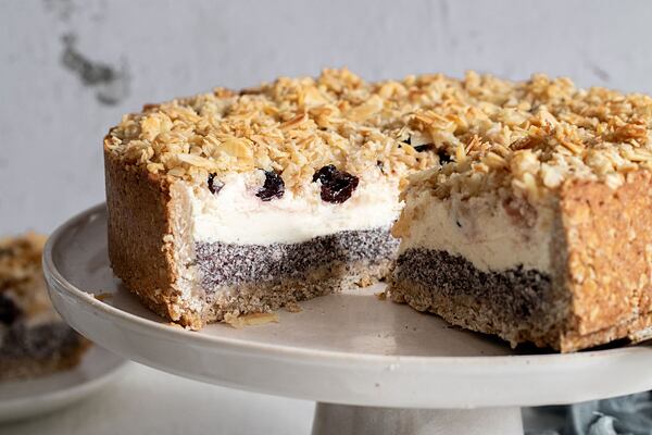 tvarohový koláč s mákem a višněmi