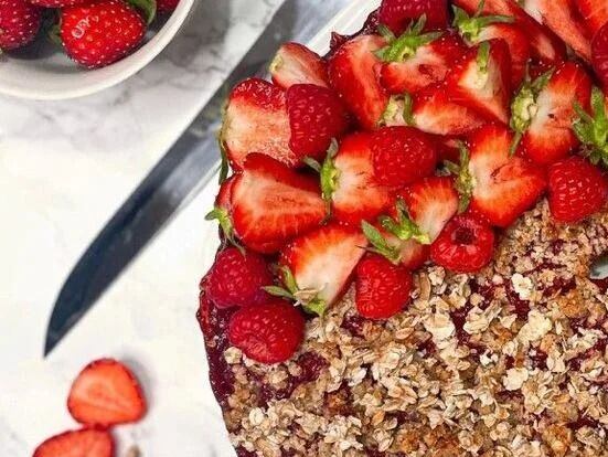 vegan koláč s jahodami