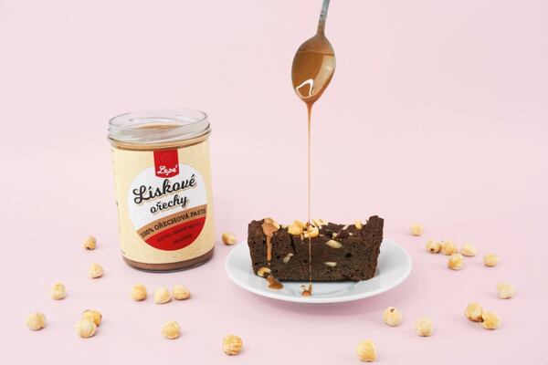 pasta lískové ořechy