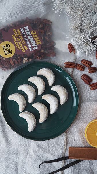 Pekanové rohlíčky s pomerančem 